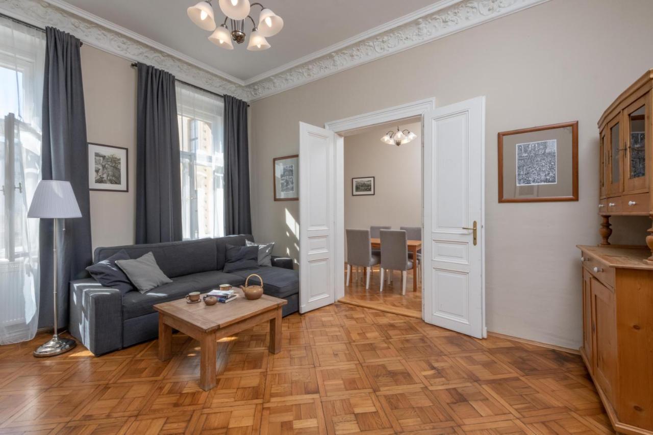 Liliova Apartments Praga Esterno foto
